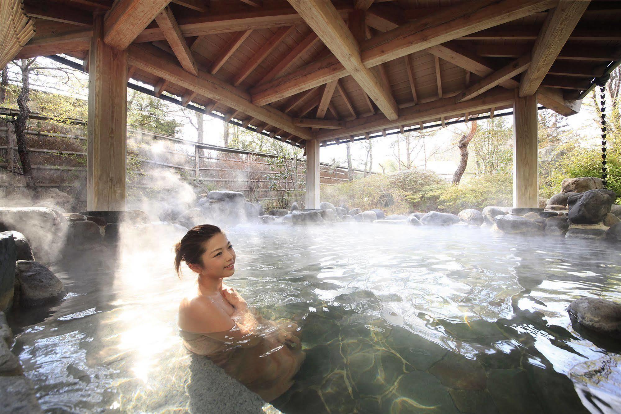 Sendai Akiu Spa Hotel Iwanumaya Bagian luar foto