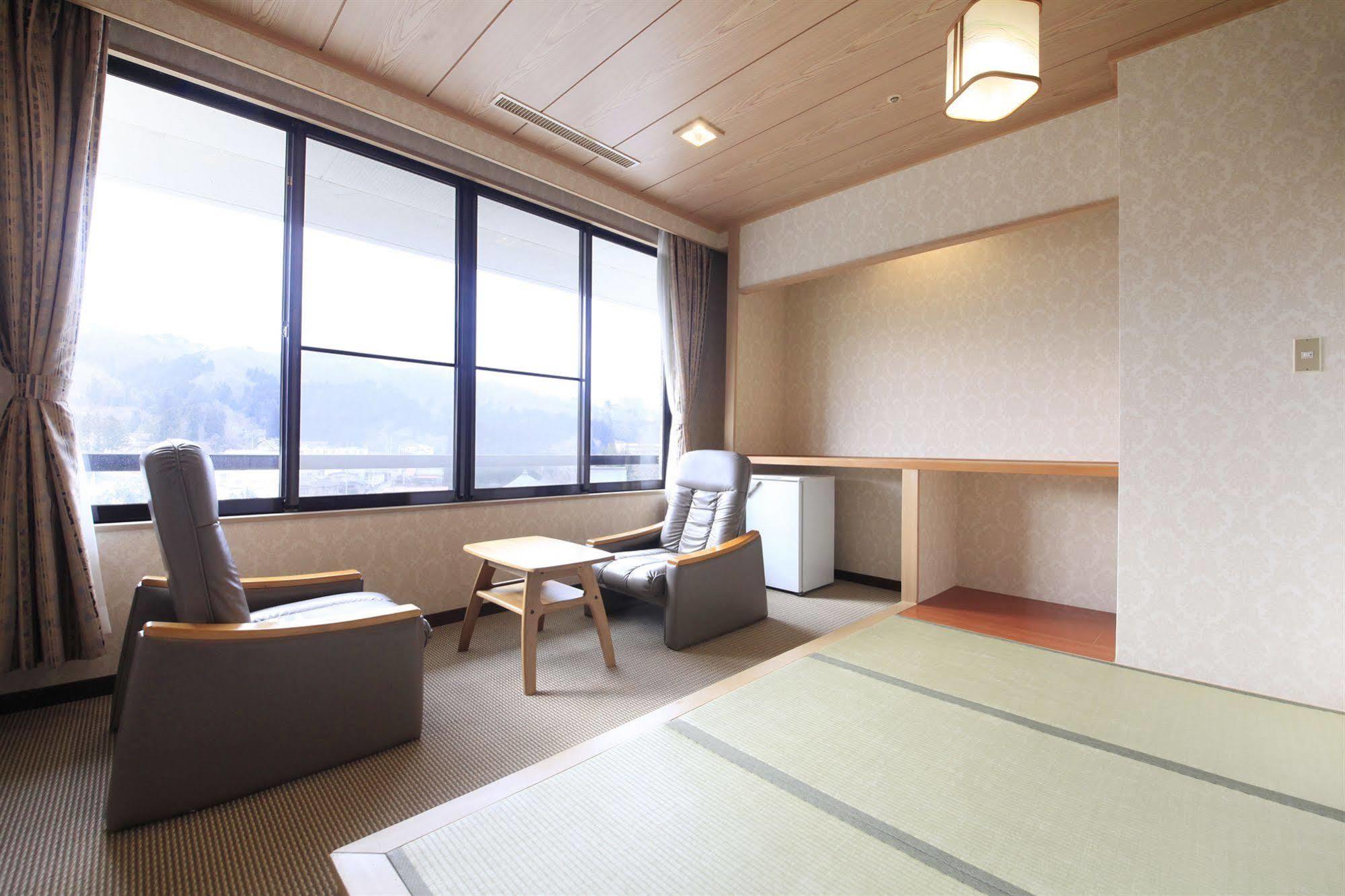 Sendai Akiu Spa Hotel Iwanumaya Bagian luar foto